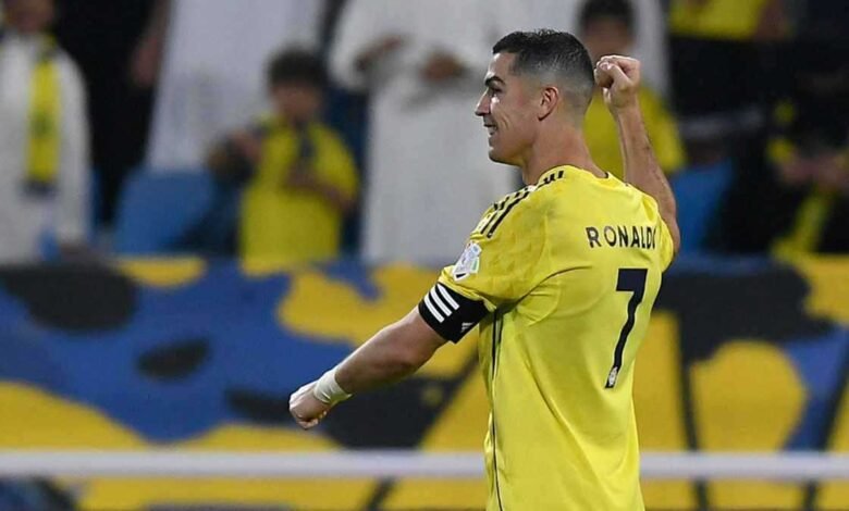 نجم مانشستر يونايتد السابق يصدم ميسي بسبب رونالدو (صورة) 1 نجم مانشستر يونايتد السابق يصدم ميسي بسبب رونالدو (صورة)