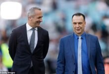 رئيس دوري الرجبي الأسترالي بيتر فلانديس يجري محادثات إيجابية مع الأندية الإنجليزية مع تزايد التكهنات بأن الدوري الوطني لكرة القدم الأمريكية قد يشتري حصة في الدوري الممتاز: "جميع الخيارات مطروحة على الطاولة"