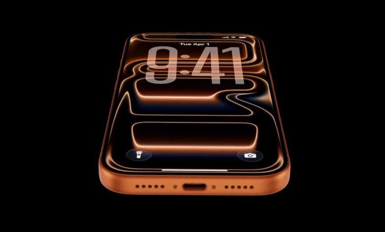 ما الذي يمكنني توصيله بمنفذ iPhone 17 USB