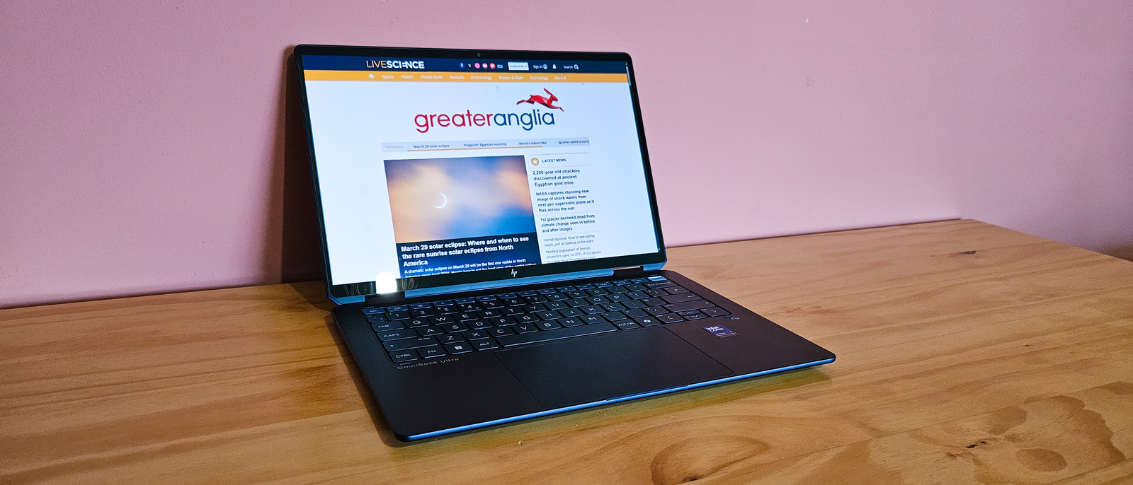 HP OmniBook Ultra Flip 14 (2024) review: A breathtaking OLED 2-in-1 12 HP OmniBook Ultra Flip 14 (2024) review: A breathtaking OLED 2-in-1