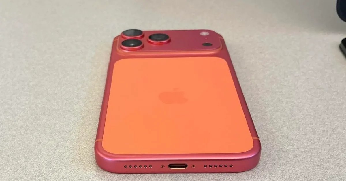PSA: هذا هو السبب الذي يجعل هاتف iPhone 17 Pro ذو اللون البرتقالي الكوني يتحول إلى اللون الذهبي الوردي 6 PSA: هذا هو السبب الذي يجعل هاتف iPhone 17 Pro ذو اللون البرتقالي الكوني يتحول إلى اللون الذهبي الوردي