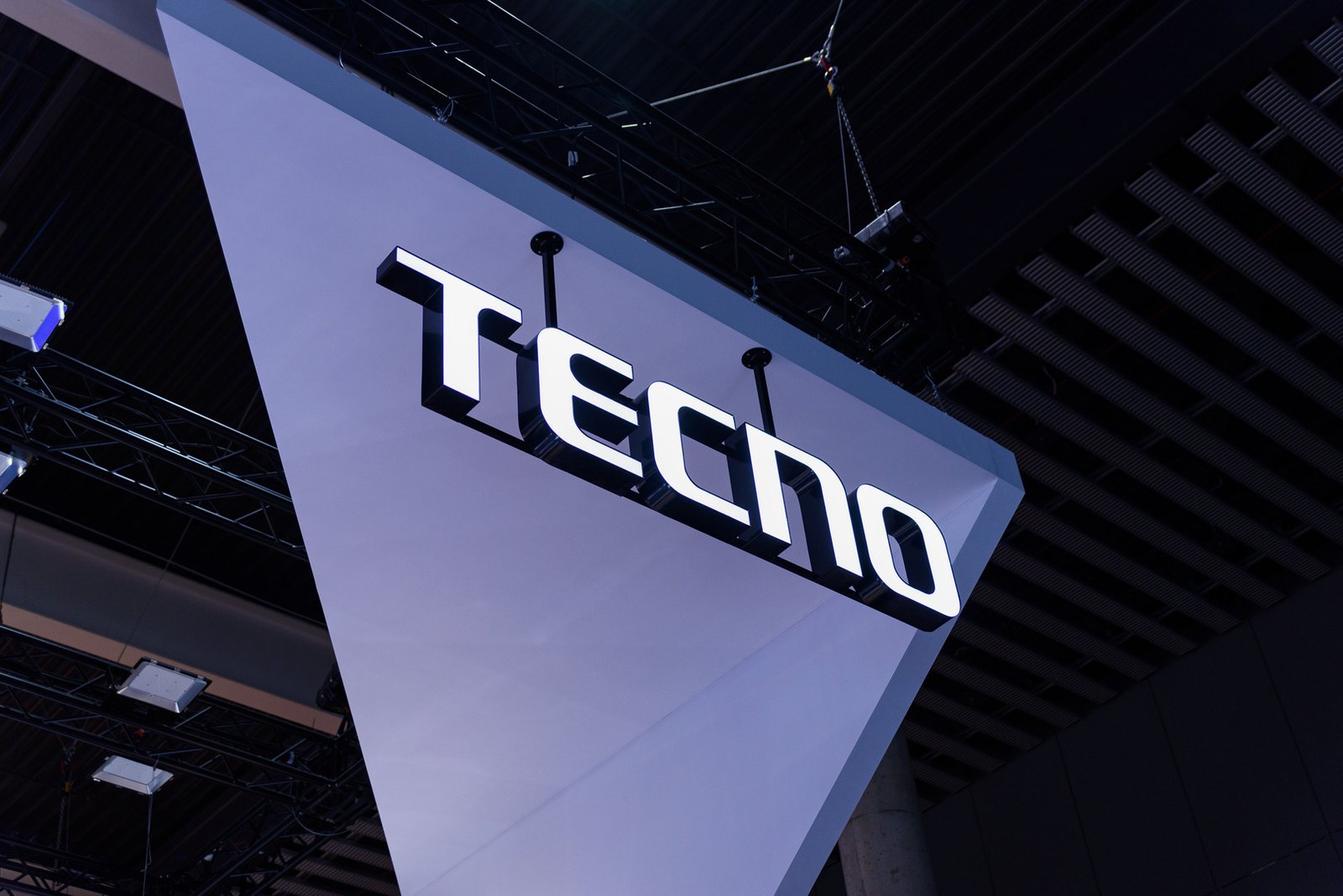 Tecno تدخل المنافسة في عالم الحواسب اللوحية بجهاز مميز