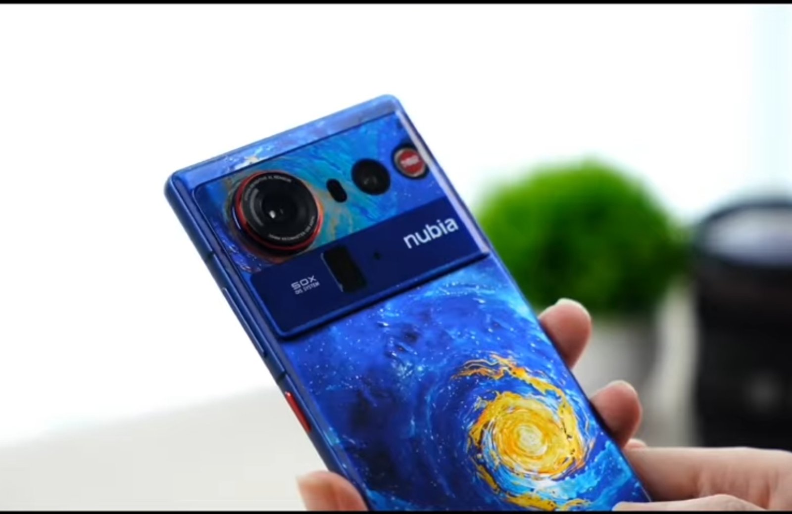 ZTE تطلق واحدا من أجمل الهواتف وأكثرها تطورا 2 ZTE تطلق واحدا من أجمل الهواتف وأكثرها تطورا