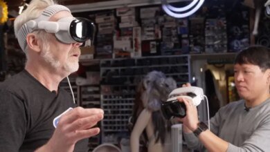 آدم سافاج يستعرض M5 Apple Vision Pro الجديد