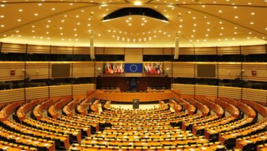 أنفقت شركة آبل 8 ملايين دولار للضغط على الاتحاد الأوروبي العام الماضي وعقدت 76 اجتماعًا