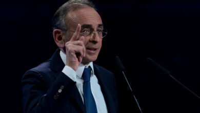 إريك زمور: الجزائر تشن حربا ضد فرنسا عبر الهجرة.. لا نتحاور معهم بل نحاربهم! 3 إريك زمور: الجزائر تشن حربا ضد فرنسا عبر الهجرة.. لا نتحاور معهم بل نحاربهم!