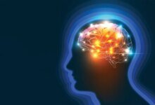تعزيز الدماغ صورة ظلية لرأس الإنسان