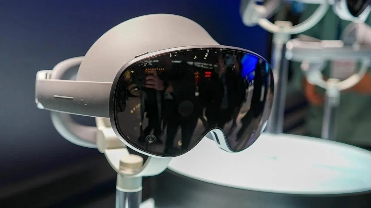 الكشف عن أول نظارة ذكية تعمل بنظام Android XR