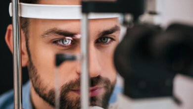 تمكن العشرات من الأشخاص من استعادة بصرهم لأول مرة باستخدام زرع عصبي