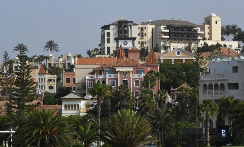 صحيفة إسبانية تؤكد استرجاع الجزائر فندقا مملوكا لرجل أعمال مسجون