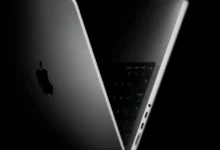 لا يُباع جهاز M5 MacBook Pro مع محول الطاقة في بعض البلدان