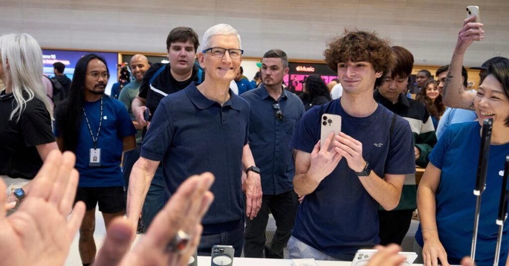 من الذي قاد المبيعات لكل فئة من فئات المنتجات خلال الربع الأخير من عام 2025 لشركة Apple