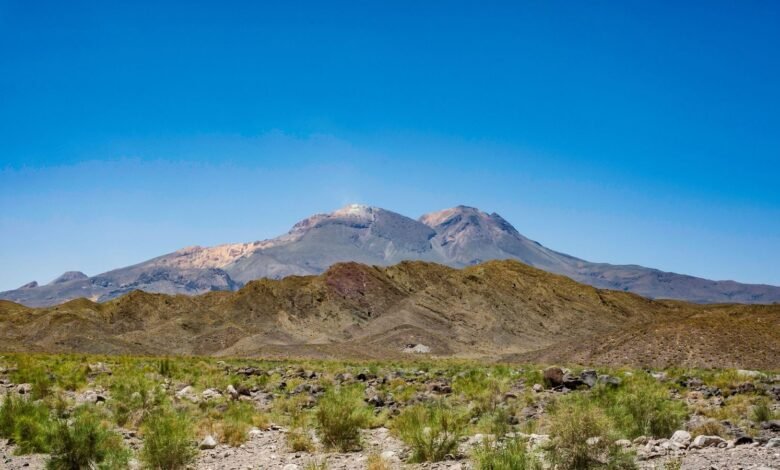 يبدو أن بركانًا إيرانيًا قد استيقظ بعد 700 ألف عام من ثورانه الأخير 1 The view of taftan volcano in iran.