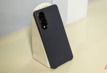 يتخبط هاتف Galaxy S25 Edge بشدة، لدرجة أن شركة Samsung تسحب القابس من التشكيلة