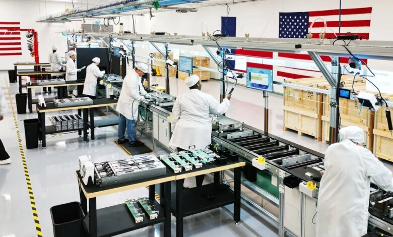 يروج Apple COO للجدول الزمني المتسارع لخوادم الذكاء الاصطناعي المبنية في هيوستن 1 يروج Apple COO للجدول الزمني المتسارع لخوادم الذكاء الاصطناعي المبنية في هيوستن
