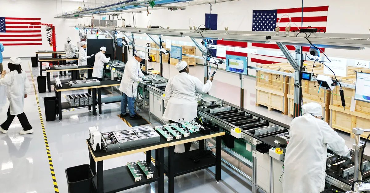 يروج Apple COO للجدول الزمني المتسارع لخوادم الذكاء الاصطناعي المبنية في هيوستن 5 يروج Apple COO للجدول الزمني المتسارع لخوادم الذكاء الاصطناعي المبنية في هيوستن