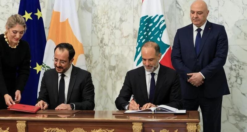 ترسيم الحدود البحرية بين لبنان وقبرص.. بين التوقيع والطعن