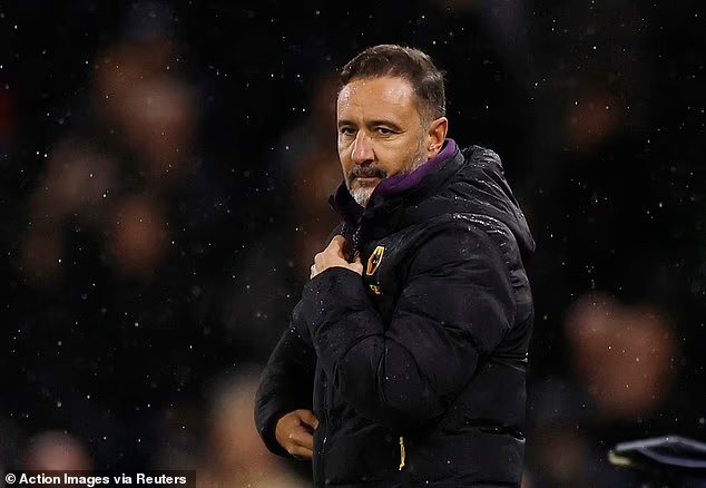 ما قاله هدف مانشستر يونايتد الذي تم تمريره إيمي مارتينيز لأصدقائه قبل معاناته مع أستون فيلا 9 103542317 15252691 image a 62 1762168273843