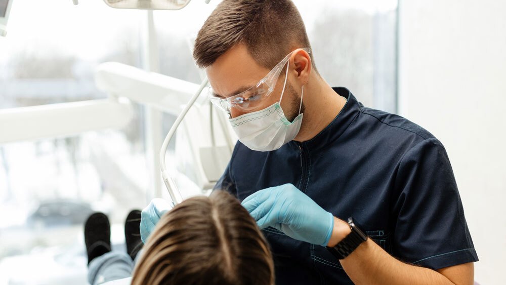 توصلت الدراسة إلى أن علاج الأسنان يؤثر على مستويات السكر في الدم