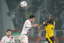 دورتموند يتخطى أوغسبورغ ويرتقي إلى وصافة "البوندسليغا"