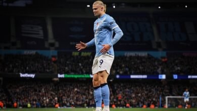 الرجل الآلي هالاند يواجه فريقه السابق.. التشكيلة والقنوات الناقلة