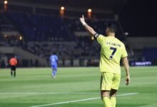 رونالدو يحصد جائزة جديدة.. ويقترب من الحلم الأكبر! ()