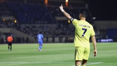 رونالدو يحصد جائزة جديدة.. ويقترب من الحلم الأكبر! ()