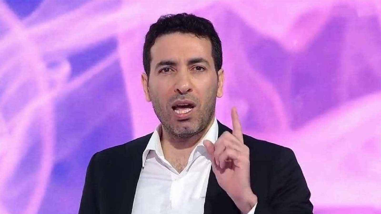 بعد فوز الأهلي بكأس السوبر.. تعليق ناري من محمد أبو تريكة ()