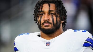 يشيد دالاس كاوبويز عاطفياً بمارشون نيلاند قبل المباراة الأولى للفريق منذ وفاة النجم المأساوية