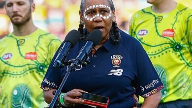 أحد كبار السن المتحدين من السكان الأصليين يرد بعد أن تم انتقاد عبارة “مرحبًا بك في البلد” “غير المناسبة على الإطلاق”: “لا أهتم”