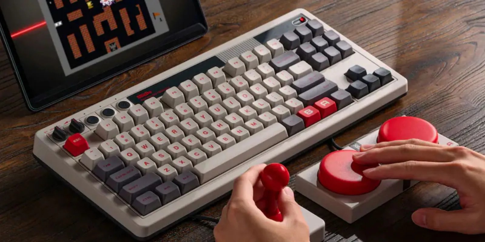 أفضل عروض الجمعة السوداء على Apple – AirPods وMacBook وiPhone والمزيد 9to5Mac 46 8BitDo Retro TKL with super buttons and joystick