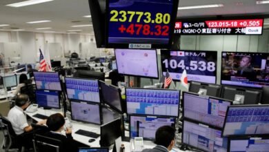 المركزي السنغافوري يحذر من المبالغة بتقييمات أسهم التكنولوجيا والذكاء الاصطناعي المركزي السنغافوري يحذر من المبالغة بتقييمات أسهم التكنولوجيا والذكاء الاصطناعي