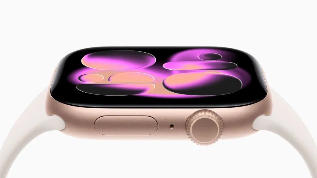 Apple Watch Series 11 مقابل Apple Watch SE: دليل الشراء 3 Apple Watch Series 11 hero