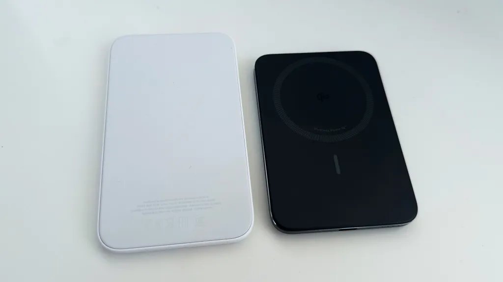 أفضل بنك طاقة لجهاز iPhone Air: Apple MagSafe Battery مقابل Anker Nano 5 iphone air battery power bank