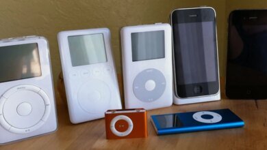إذا نظرنا إلى الوراء إلى جهاز iPod الأصلي في الذكرى السنوية الرابعة والعشرين لتأسيسه