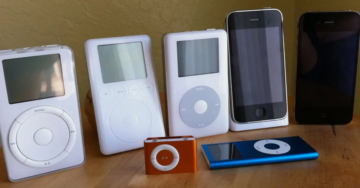 إذا نظرنا إلى الوراء إلى جهاز iPod الأصلي في الذكرى السنوية الرابعة والعشرين لتأسيسه