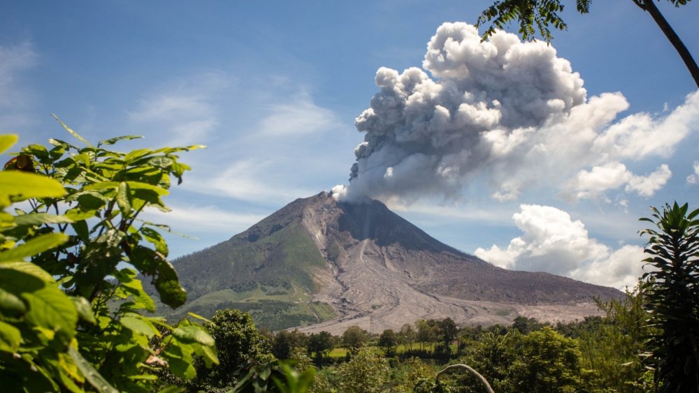 بركان كان خامدًا منذ 12 ألف عام ينفجر بشكل غير متوقع في إثيوبيا: فيديو