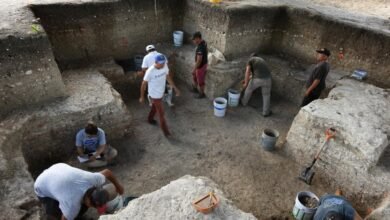 تم العثور على نصب تذكاري لحضارة المايا عمره 3000 عام يرمز إلى بنية الكون