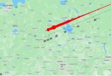 علماء الفلك يرصدون مسار شظايا "نيزك موسكو" بعد انفجاره