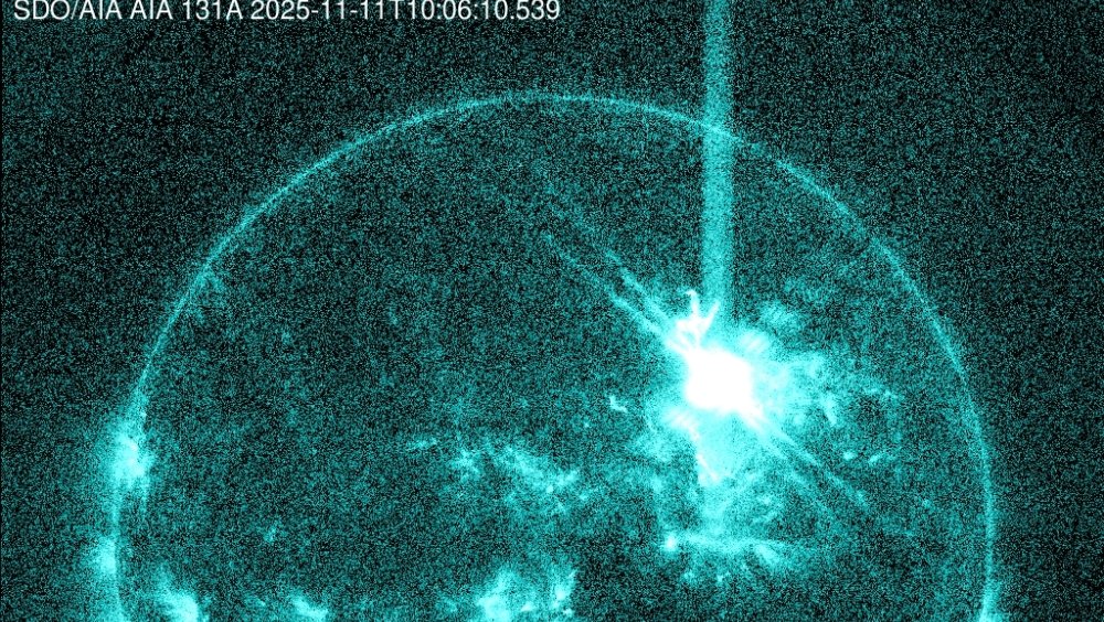في 11 نوفمبر تم تسجيل أقوى توهج لهذا العام على الشمس في 11 نوفمبر تم تسجيل أقوى توهج لهذا العام على الشمس