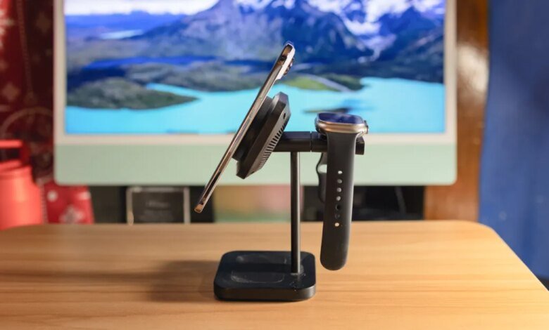 مراجعة يوفر حامل MagSafe الجديد 3 في 1 من ESR شحنًا موثوقًا بقدرة 25 وات Qi2.2 لأجهزة iPhone