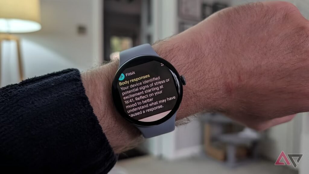 يبدو أن نظام التشغيل Wear OS 6 يدفع بتنبيهات الضغط المتكررة والزائفة يبدو أن نظام التشغيل Wear OS 6 يدفع بتنبيهات الضغط المتكررة والزائفة