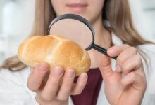 يرتبط تناول هذا المكون الغذائي الشائع بتلف الأمعاء ومخاطر السمنة لدى النسل