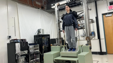 يساعد الروبوت على فهم كيفية قيام الدماغ بإبقاء الجسم في وضع مستقيم