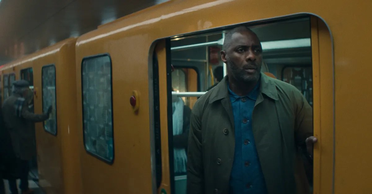 يعود فيلم الإثارة الشهير على Apple TV قريبًا، والفيديو الجديد يتفاعل فيه إدريس إلبا مع المراجعات يعود فيلم الإثارة الشهير على Apple TV قريبًا، والفيديو الجديد يتفاعل فيه إدريس إلبا مع المراجعات