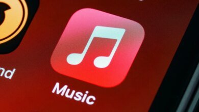 يناقش القائد المشارك لـ Apple Music الذكاء الاصطناعي ومستقبل إنشاء الموسيقى