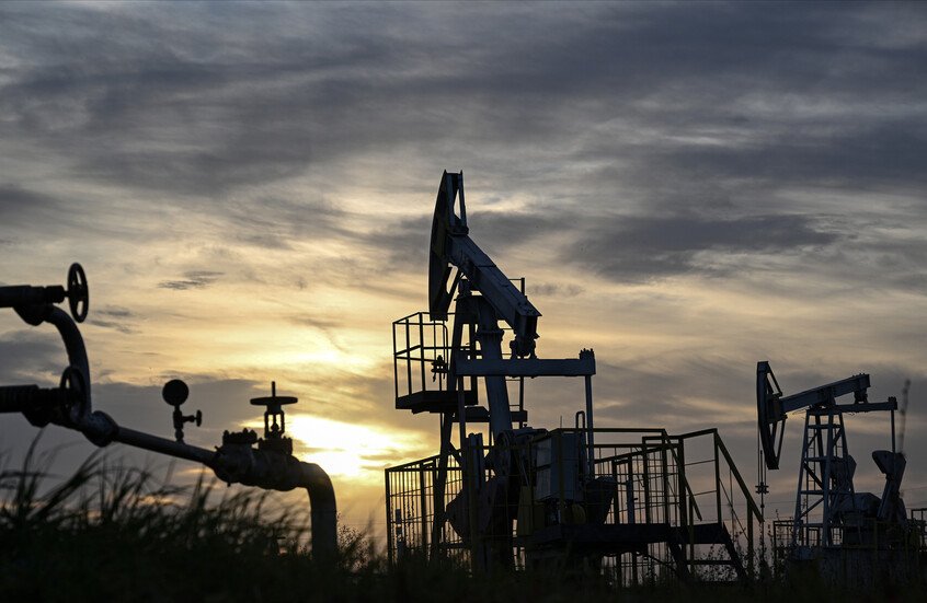 ارتفاع أسعار النفط بدعم من خطة “أوبك+” للإنتاج – قناة المنار