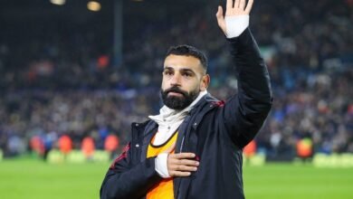 “قلت لعائلتي: تعالوا إلى مباراة برايتون المقبلة لوداع الجمهور”.. صلاح يلوح بالرحيل عن ليفربول