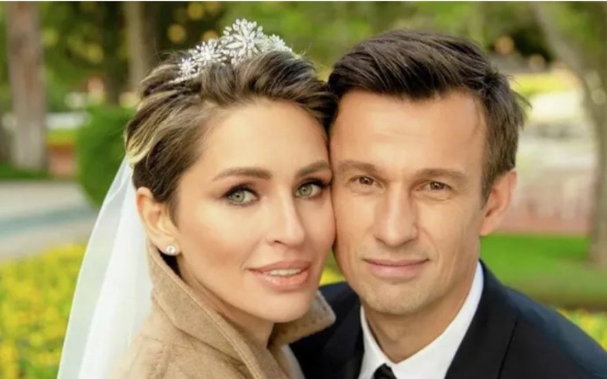 مدرب زينيت الروسي وزوجته ضحية القوانين الأوروبية مدرب زينيت الروسي وزوجته ضحية القوانين الأوروبية