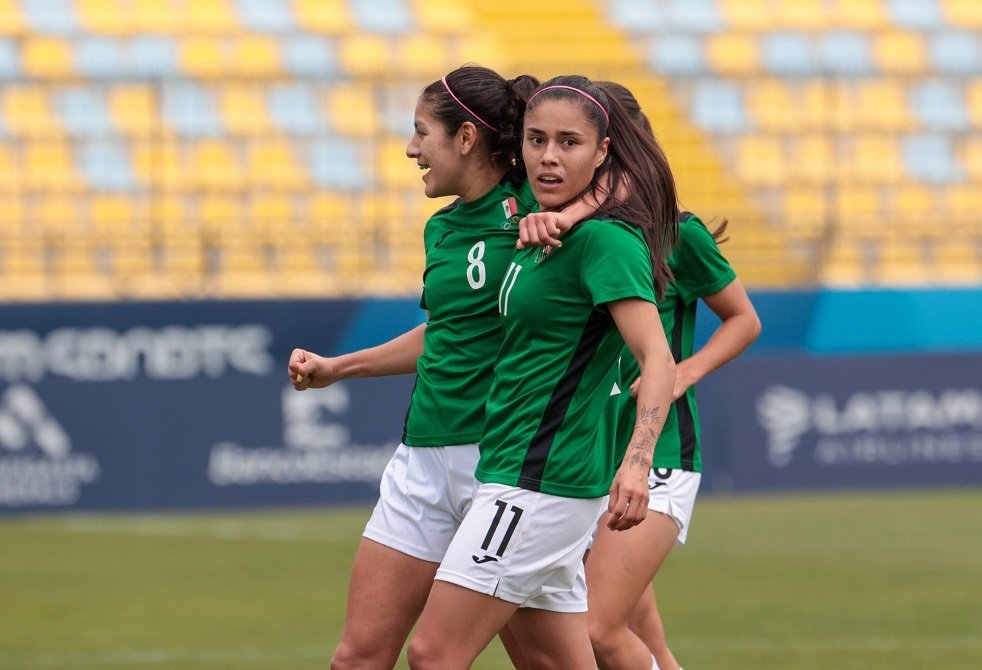 ركلة العقرب.. ليزبيث أوفايي تفوز بجائزة أجمل هدف لعام 2025 (فيديو) ركلة العقرب.. ليزبيث أوفايي تفوز بجائزة أجمل هدف لعام 2025 (فيديو)